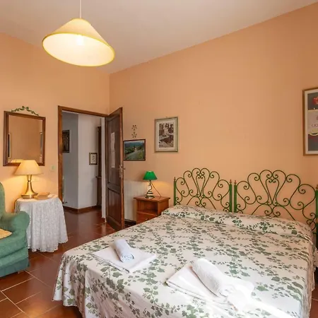 Сasa de vacaciones Laura 1st Floor Garden Shared Pool Wi-fi